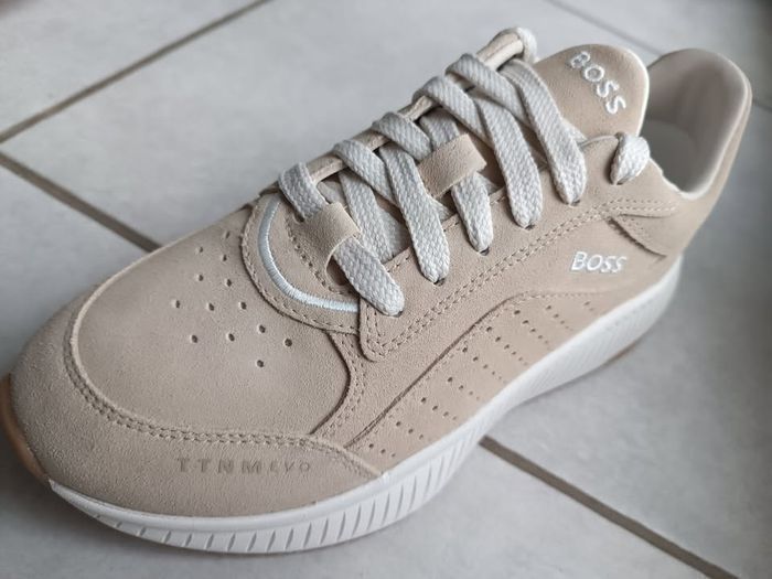 Baskets BOSS neuves – Beige – Taille 37 (EU) - photo numéro 3
