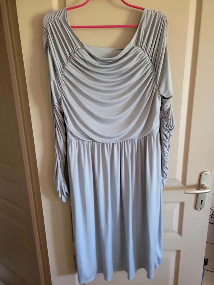 Robe de soirée - photo numéro 3
