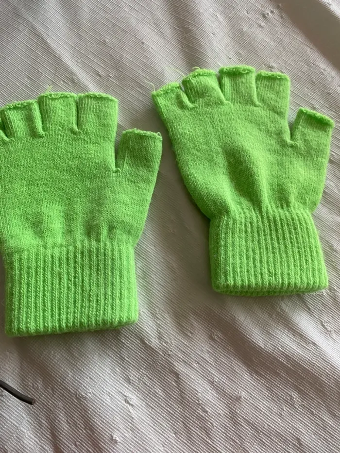 Gants mitaines vert fluo année 80 - photo numéro 4