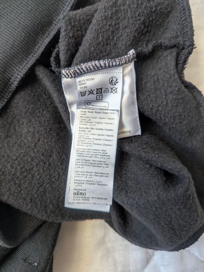 Sweat de Noël taille 14 ans - photo numéro 8