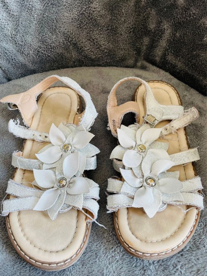 Lot chaussures sandales fille été - photo numéro 9