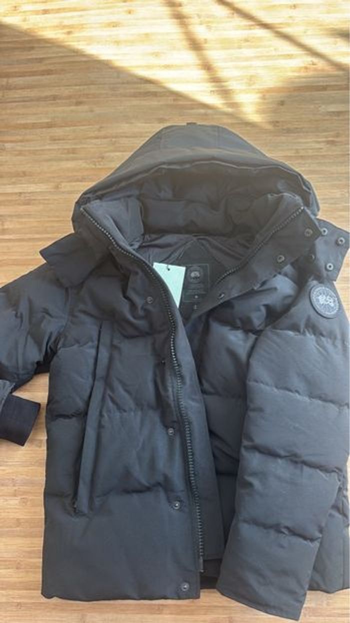 Canada Goose Wyndham black label en noir monochrome - photo numéro 9