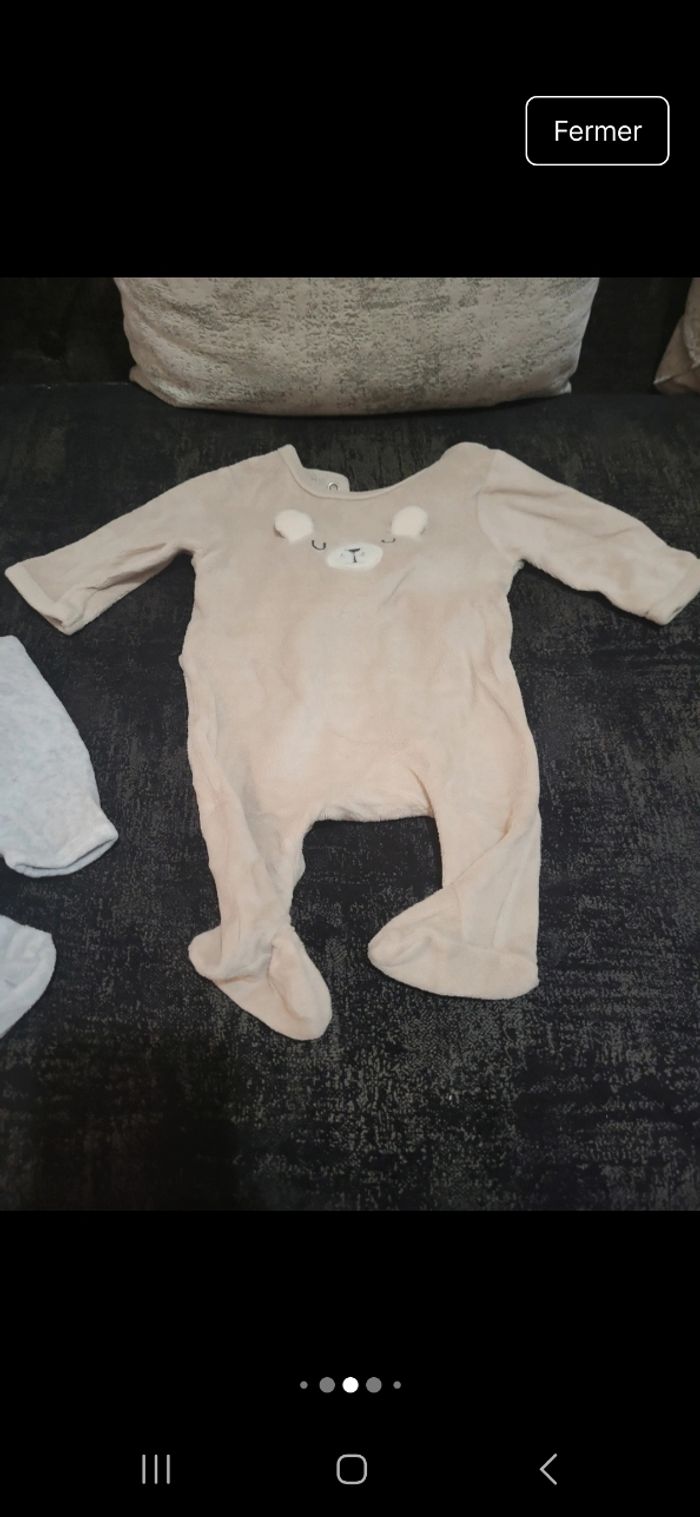 Lot de 6 pyjamas Taille 1 mois - photo numéro 3