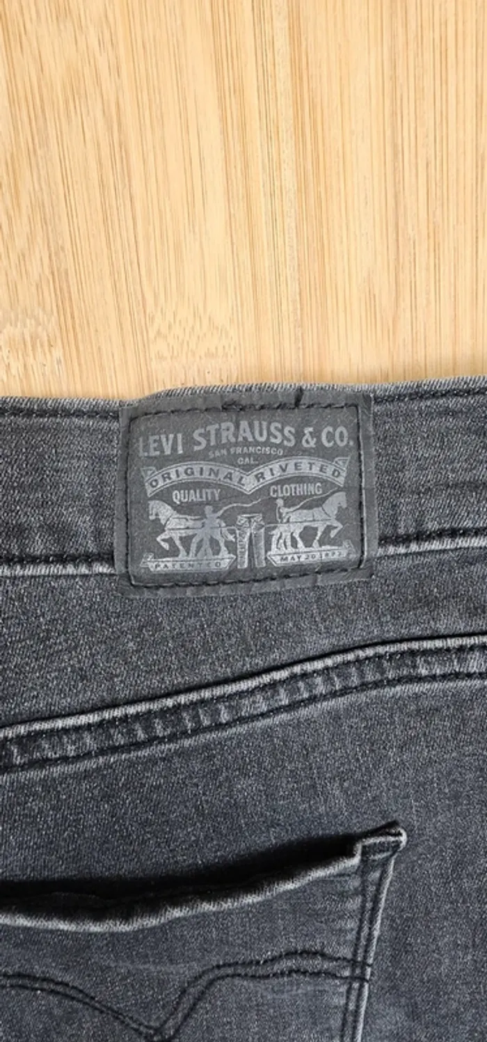 Levi's Classic crop T:48 W33 - photo numéro 5