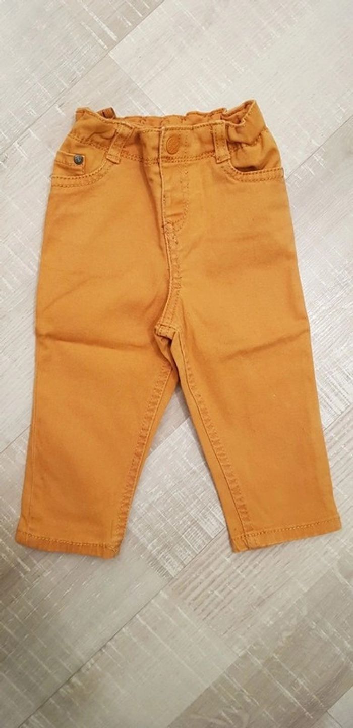 Jean couleur moutarde