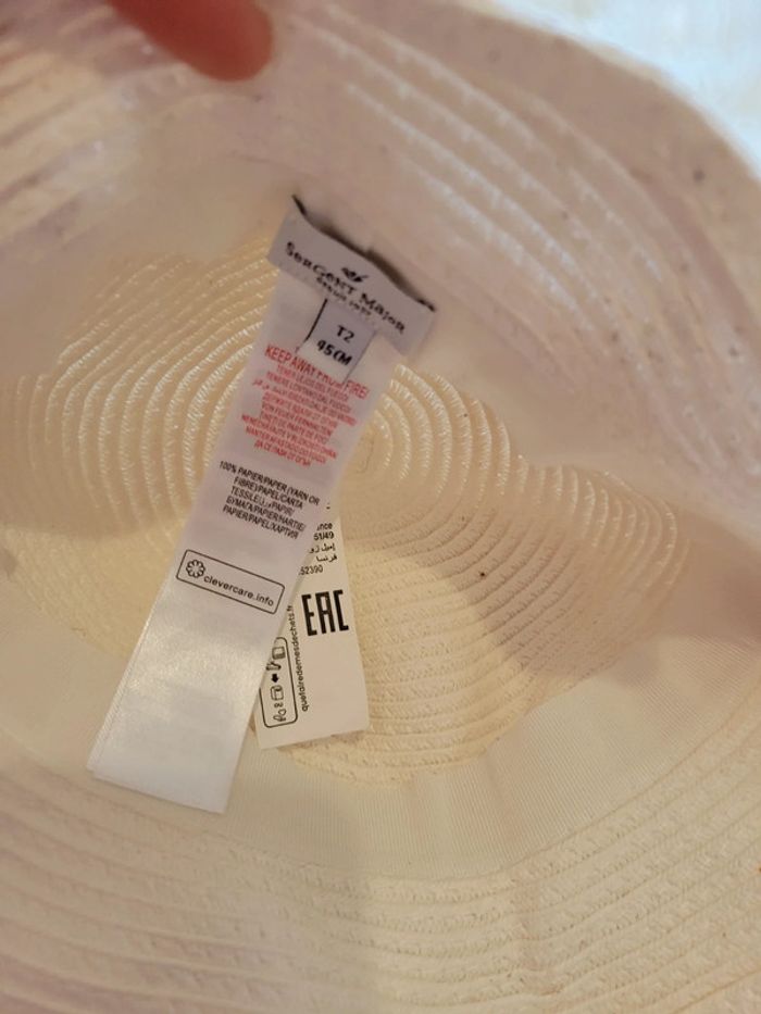 Chapeau ceremonie T45 - photo numéro 4