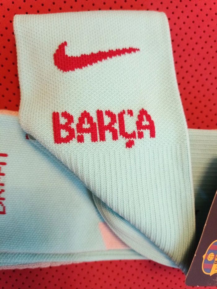 Chaussettes de foot FC Barcelone, Nike Authentique Officiel taille 42/46, neuf - photo numéro 3