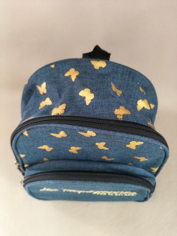 💙 Sac à dos maternelle/nounou papillons - Les Tropéziennes - Excellent état 💙 - photo numéro 5