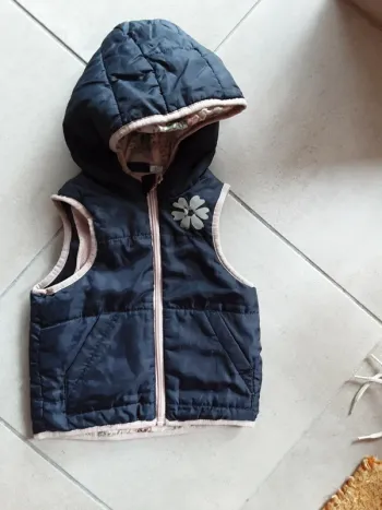 Gilet sans manches doublé polaire T. 92cm