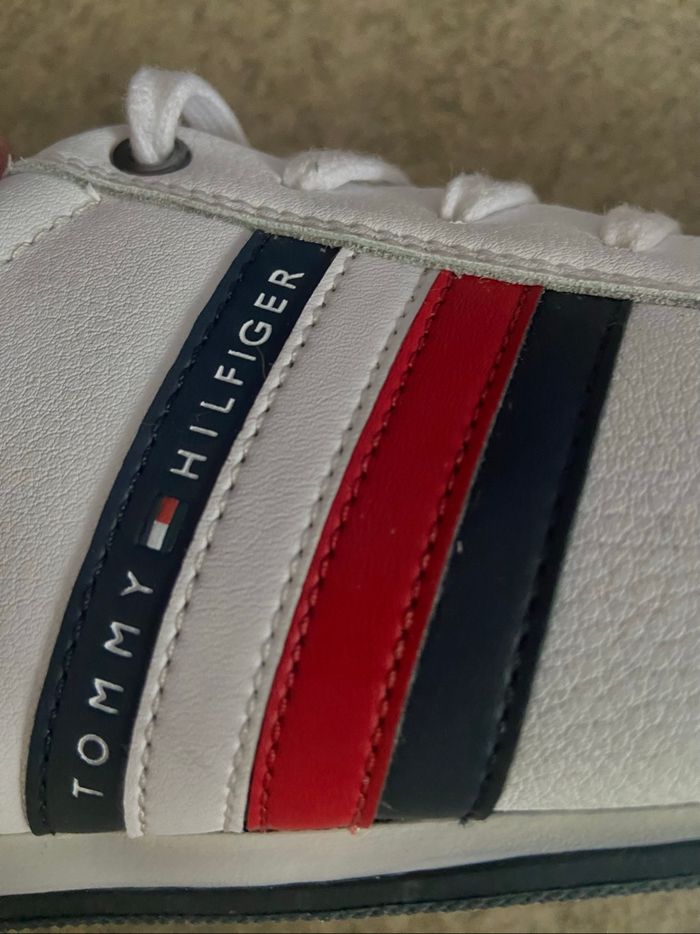 Baskets Tommy Hilfiger blanches homme – style vintage, logo tricolore - photo numéro 3