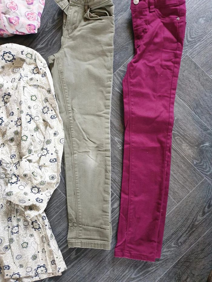Lot de 4 vêtements fille 7 ans - photo numéro 3