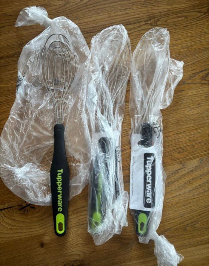 3 Fouet plat Tupperware neuf