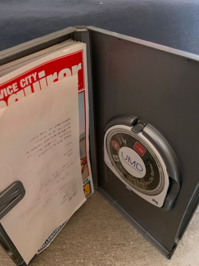 GTA vice city stories PSP - photo numéro 3