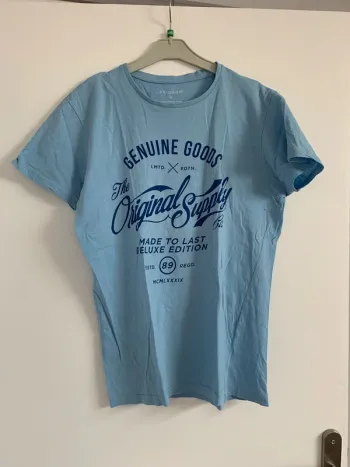 Tee-shirts
