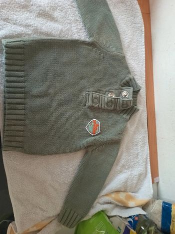 Pull Vertbaudet 3 ans vert