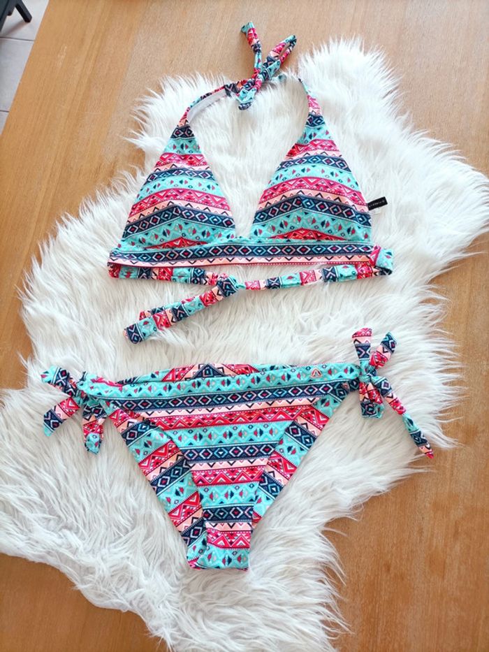 Bikini 👙 neuf taille 42