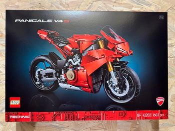 LEGO 42202 - La Moto Ducati Panigale V4 S