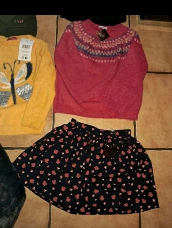 Lot vetement fille 6 ans - photo numéro 2