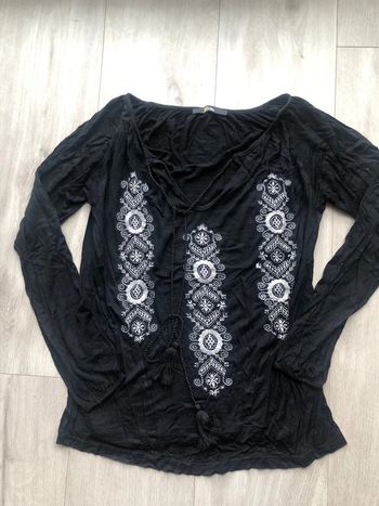 Blouse noire brodée mim taille XS style slave