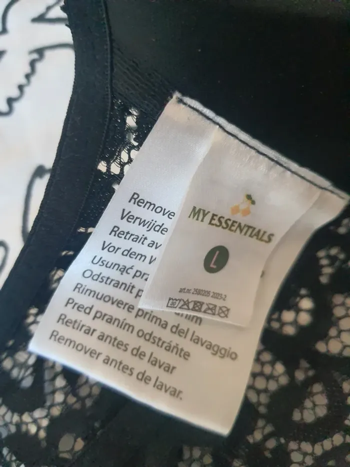 SG basque dentelle 100C - photo numéro 5