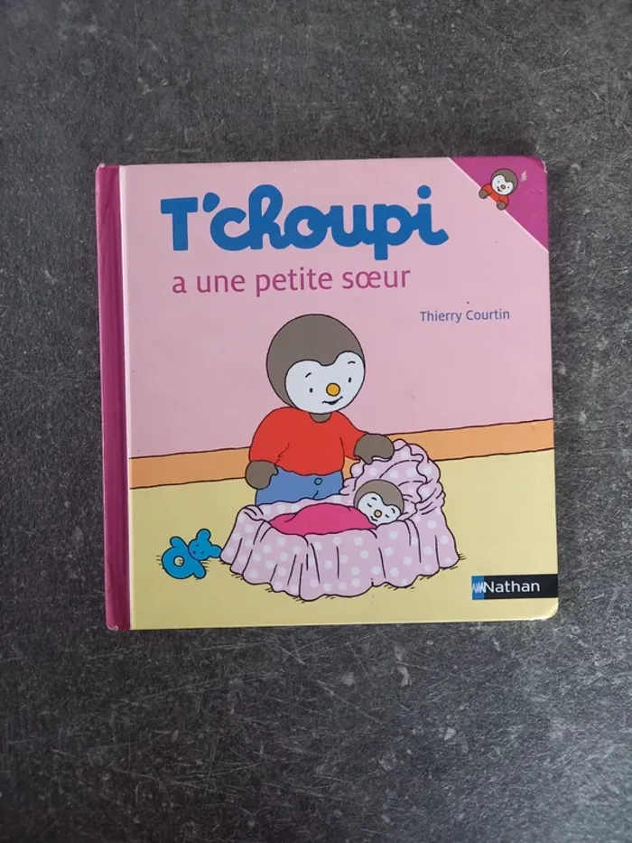 Livre T'choupi a une petite sœur