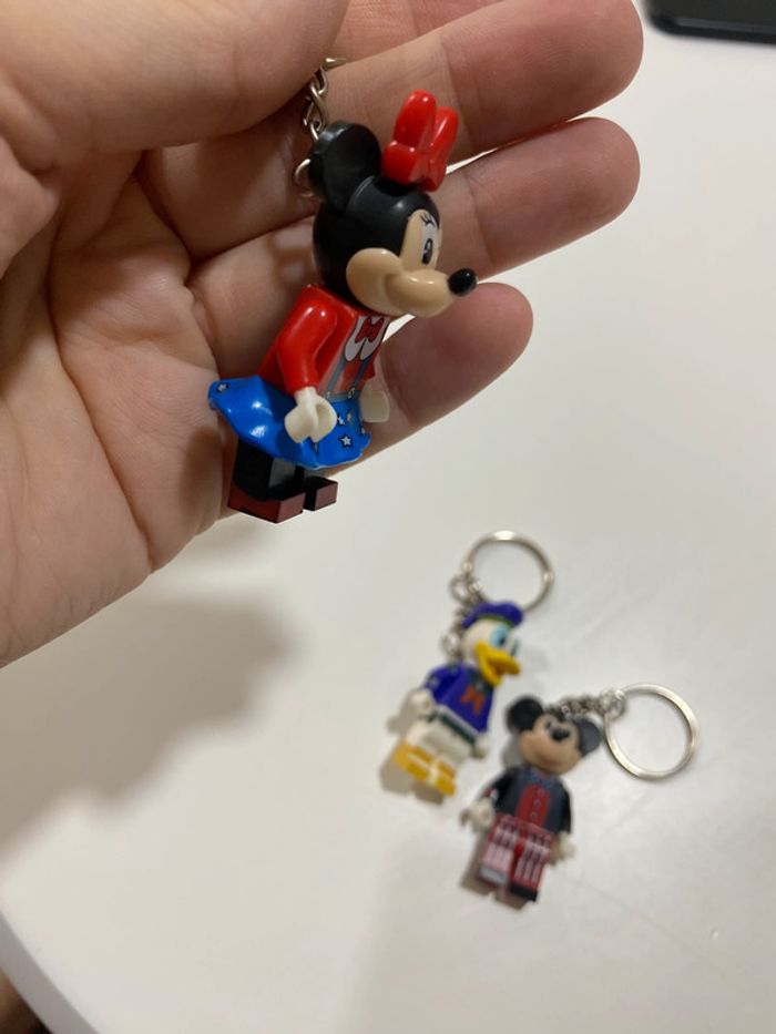 Lot de portes clefs façon lego donald minnie et mickey - photo numéro 6