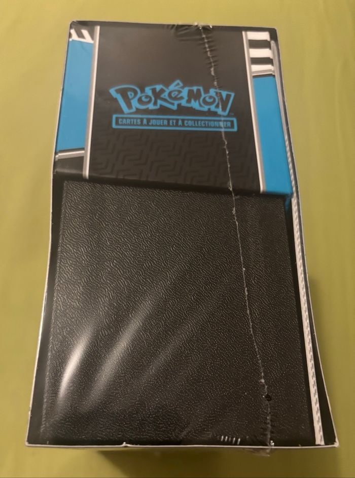 Pokémon coffret ETB foudre noire - photo numéro 3
