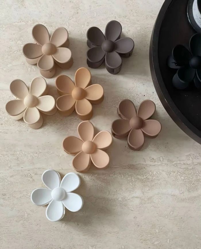 Barrette fleur tendance lot pince chevaux accessoires femme Hawaï - photo numéro 3