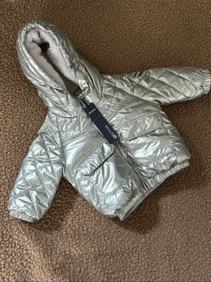 Manteau ikks neuf 6 mois