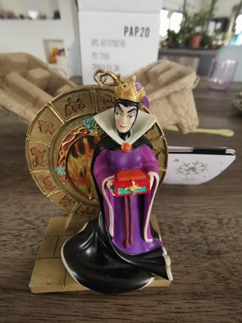 Ornemente méchante reine