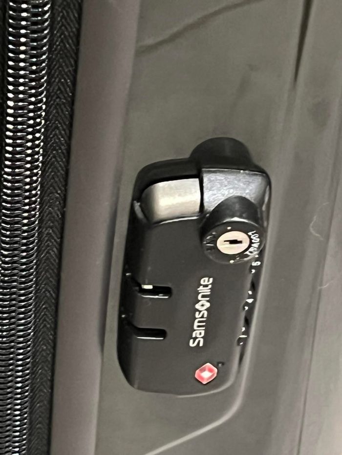 Valise Samsonite, format cabine 105 cm - photo numéro 7