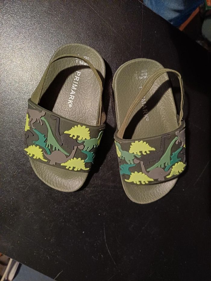 Petite crocs 22