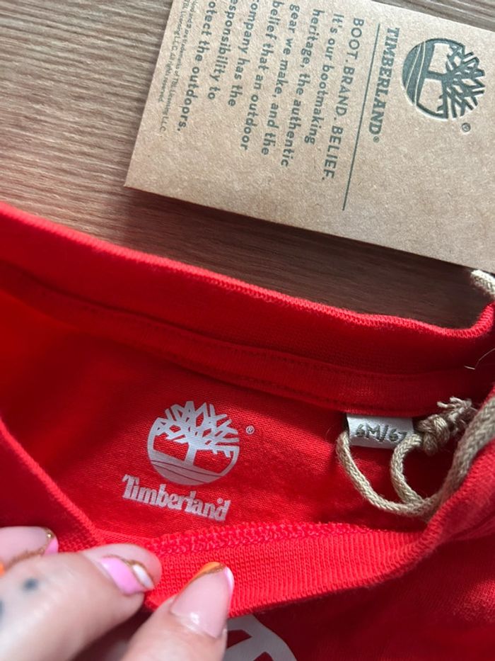 T shirt rouge Timberland NEUF - photo numéro 3
