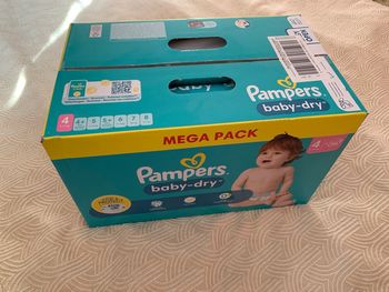 Couches Pampers baby dry T4