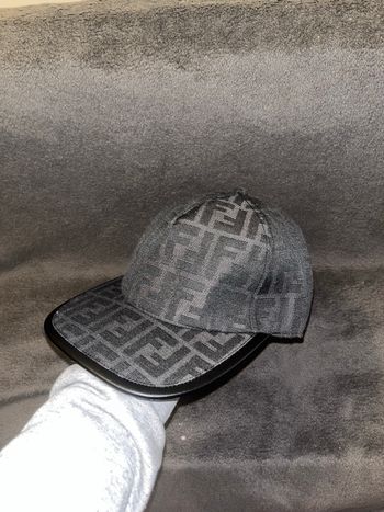 Casquettes noir de marque