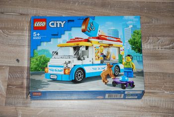 LEGO City Great Véhicules 60253 Le camion de la marchande de glaces