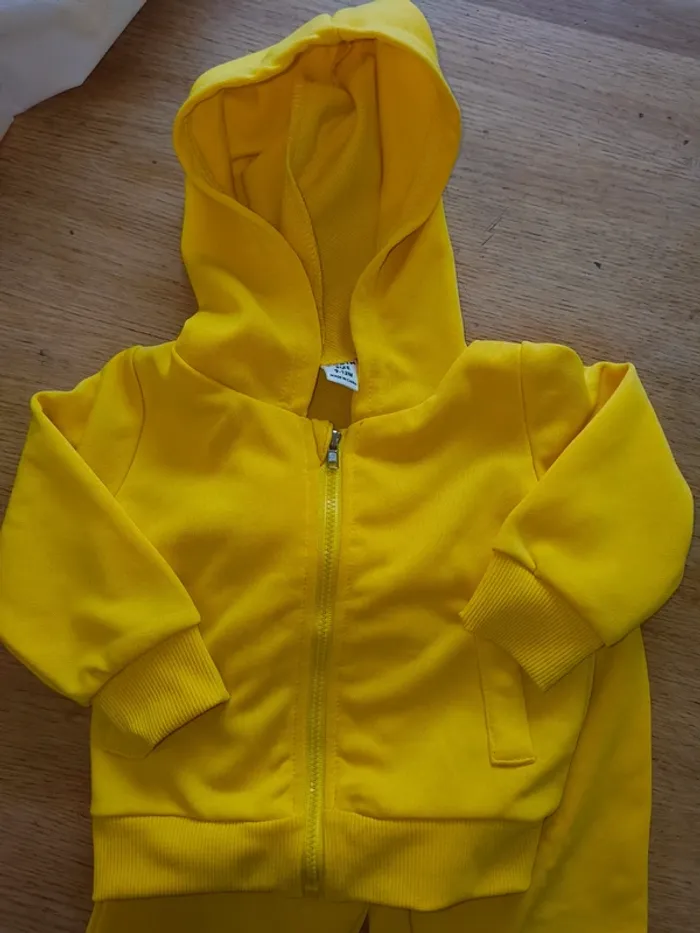 Ensemble fille 9 12 mois excellent état jaune - photo numéro 6