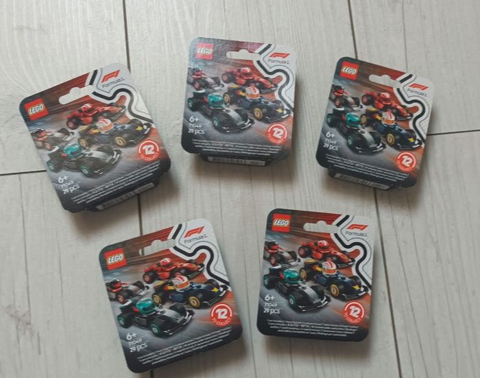 Lot de 6 voitures F1 lego