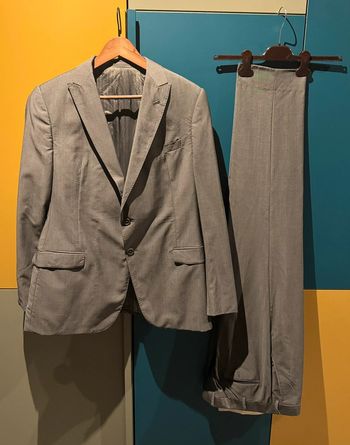 Costume Armani taille 54