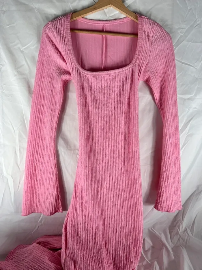 Robe longue rose à manches longues SHEIN