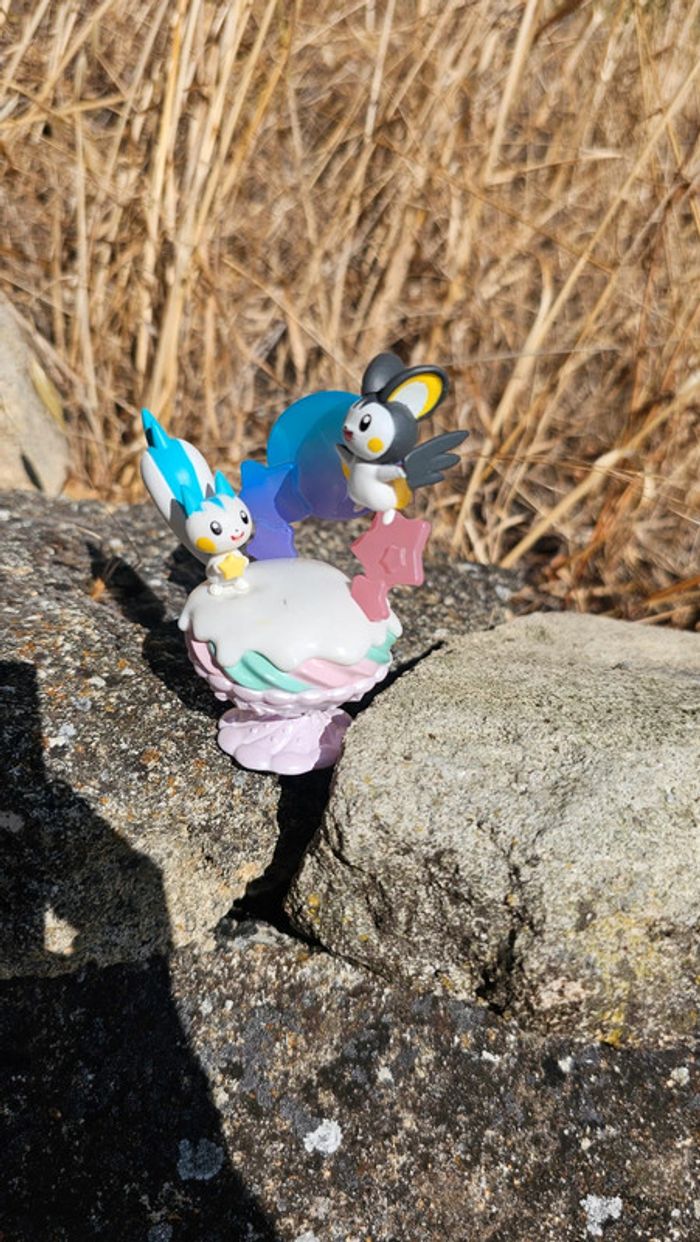 Super figurine Pokemon pachirisu et emolga - photo numéro 4