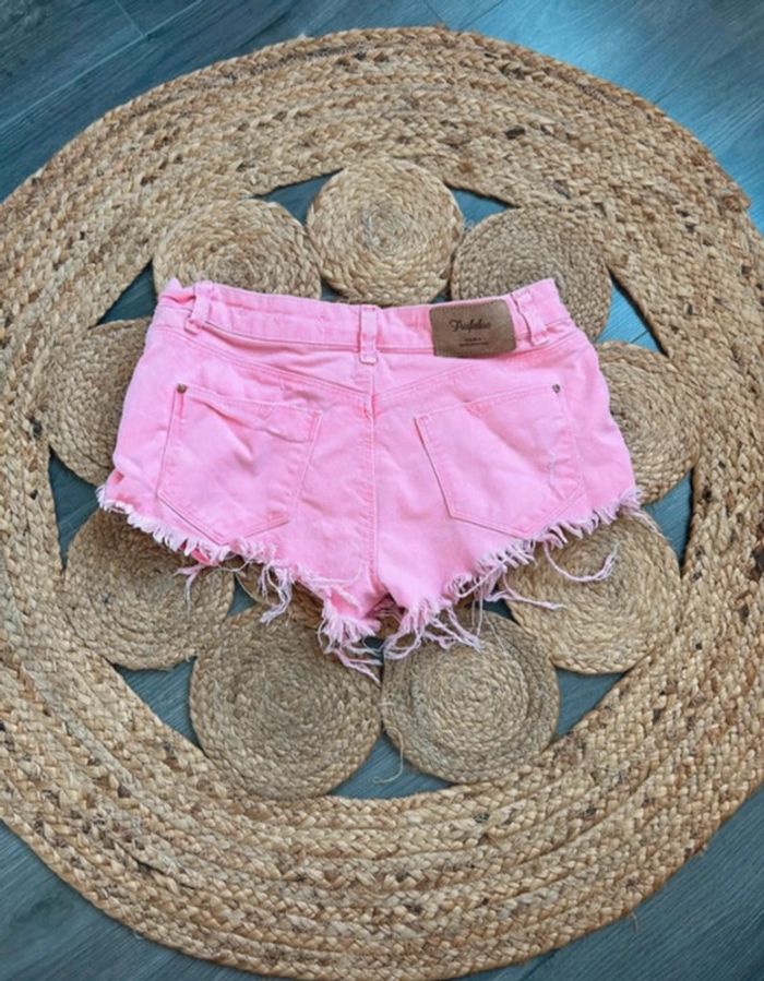 Short rose Zara taille 34 - photo numéro 2