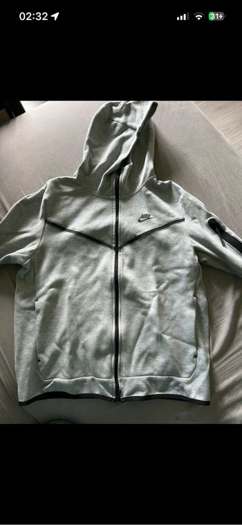 Nike tech gris