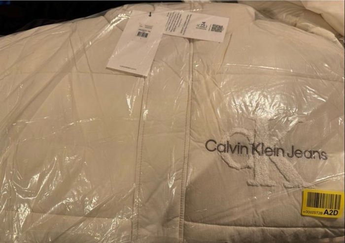 Manteau Calvin Klein neuf avec étiquette - photo numéro 2