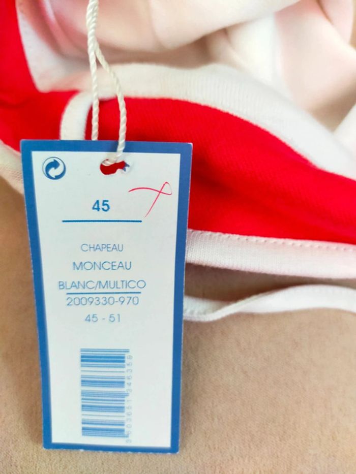 Bob bébé blanc & rouge – Jacadi – 45 cm - photo numéro 5