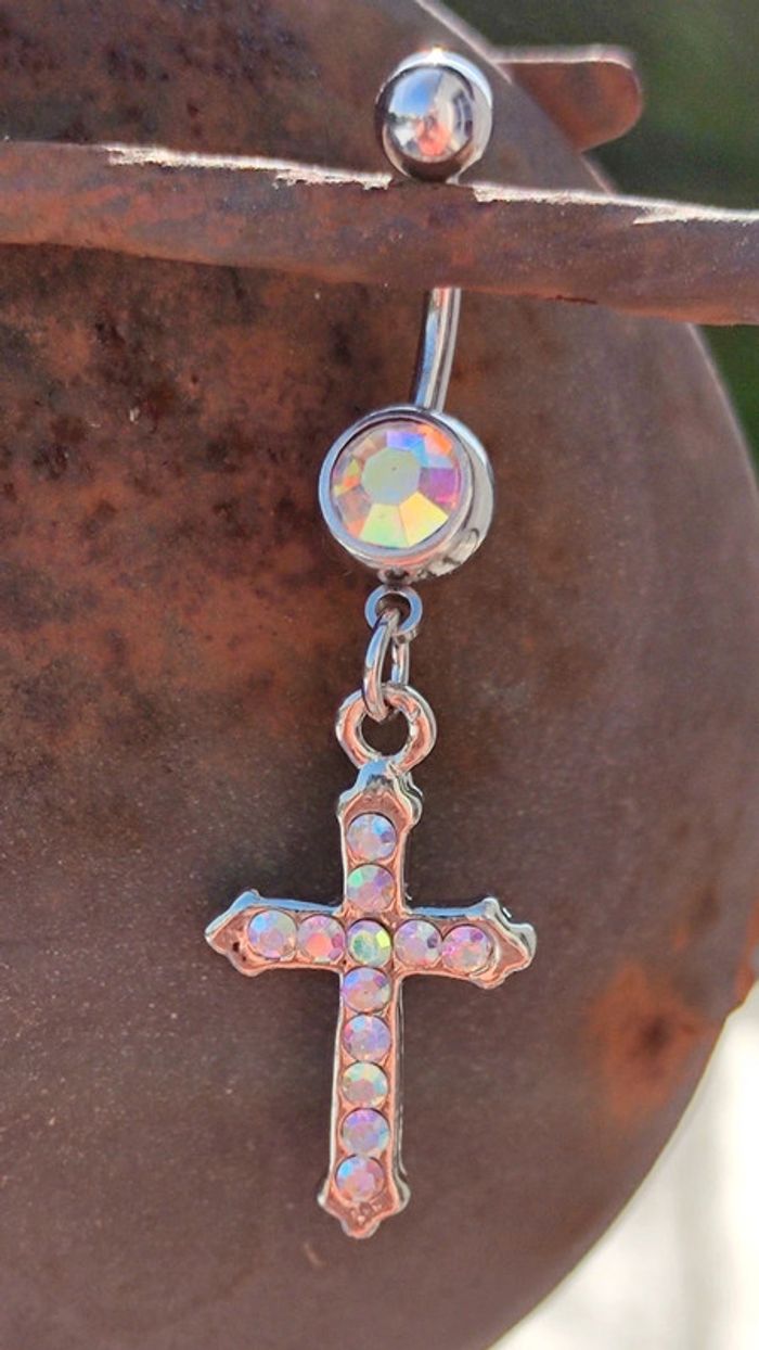 Piercing argenté croix - photo numéro 7