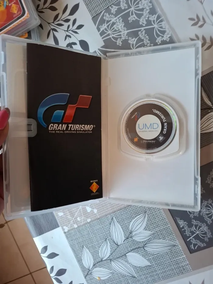 Jeu psp grand turismo - photo numéro 2