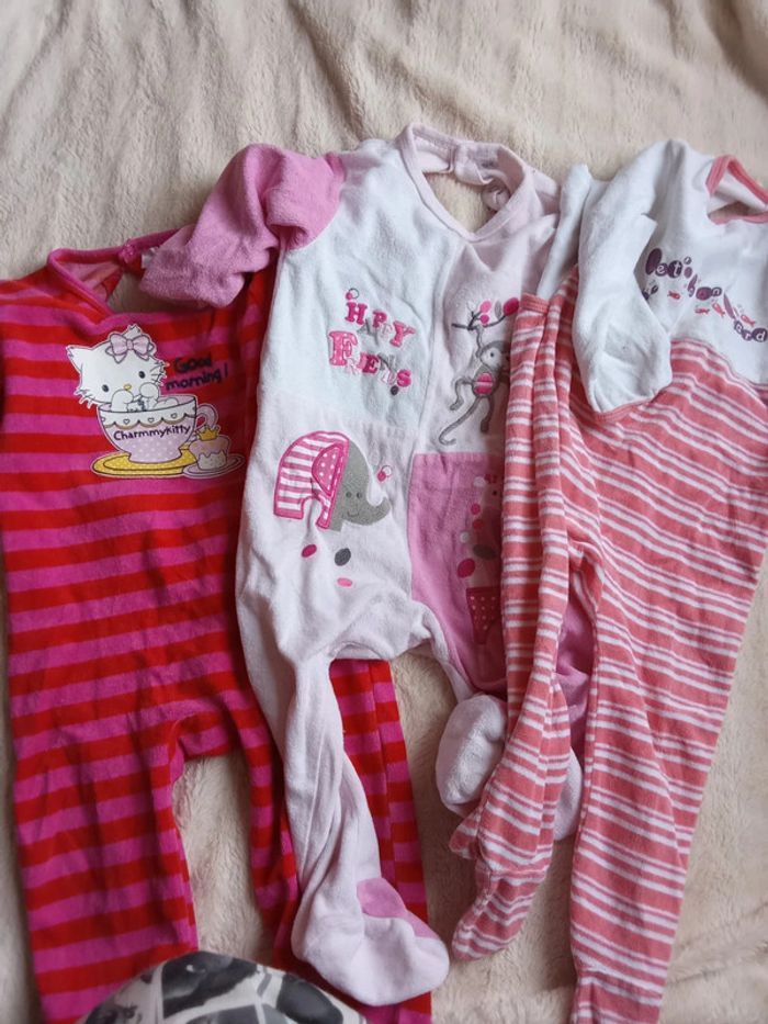 Lot de Pyjamas 24 mois - photo numéro 2