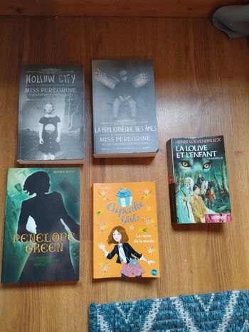 Lot de livres pour près adolescent