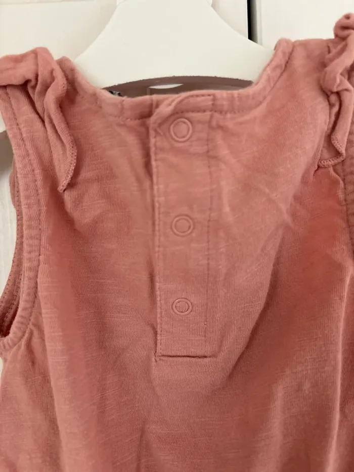 Combinaison short 9 mois Kiabi - photo numéro 4